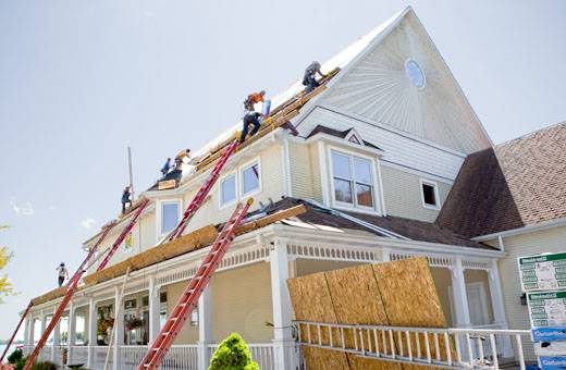 michigan lakehouse getting a new roof